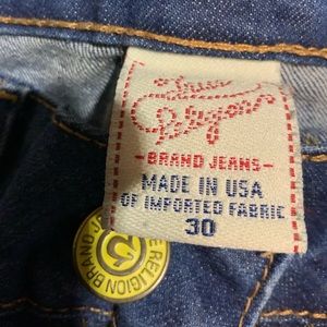 True Religion Jeans.     .12